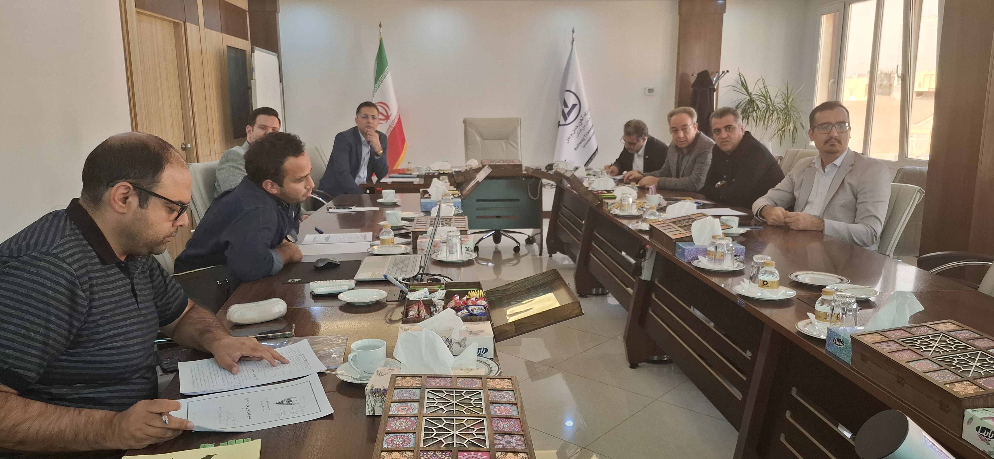 برگزاری جلسه هماهنگی کارگروه های انجمن صنفی شرکت‌های حمل‌ونقل ریلی و خدمات وابسته پیرامون دستورالعمل قطار کامل